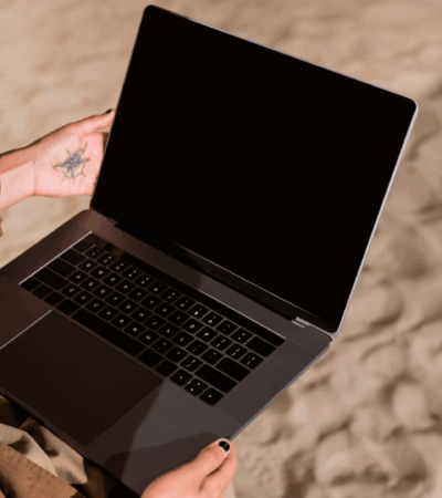 A laptop billentyűzet az egyik leggyakrabban meghibásodó alkatrész, hiszen napi szinten használjuk, ezért a javításra gyakran szükség lehet.